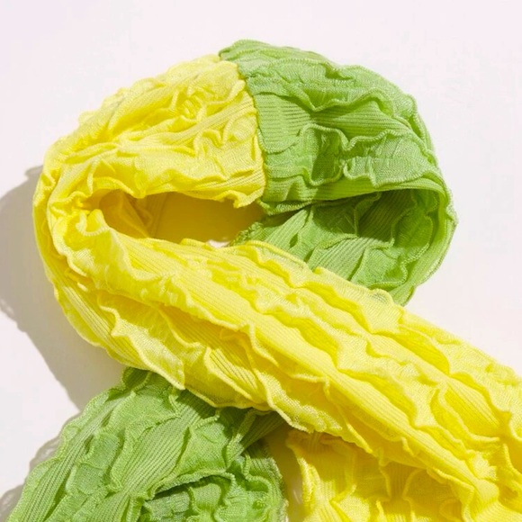 Color Block Halter Top - Picture 3 of 3